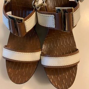 Tory Burch wedges with navy wedge